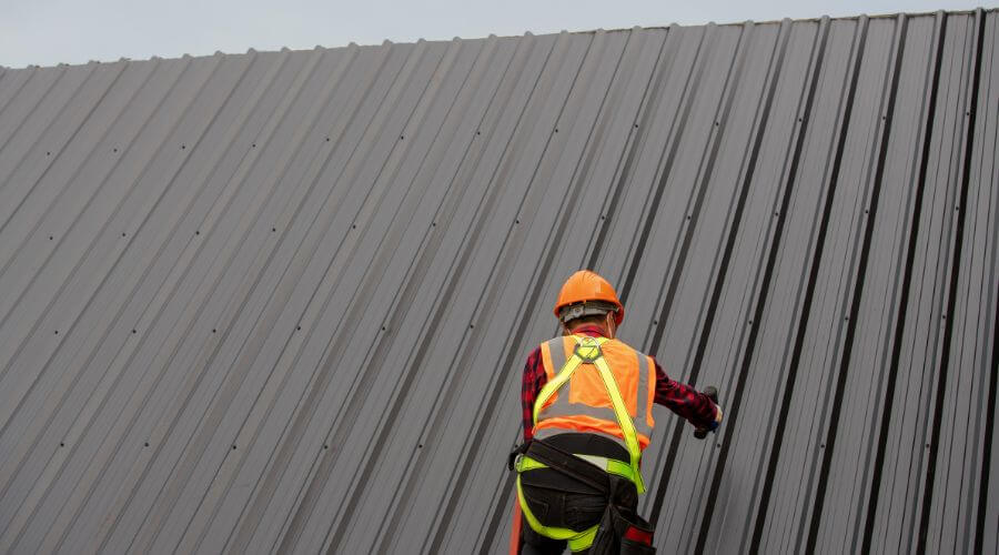 Professional metal roof installation services in Shellsburg, IA